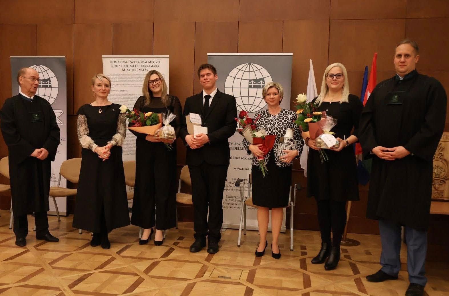 Díjazás a kamarai mesteravatón